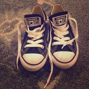 Little Boys black Converse, Size 10.5